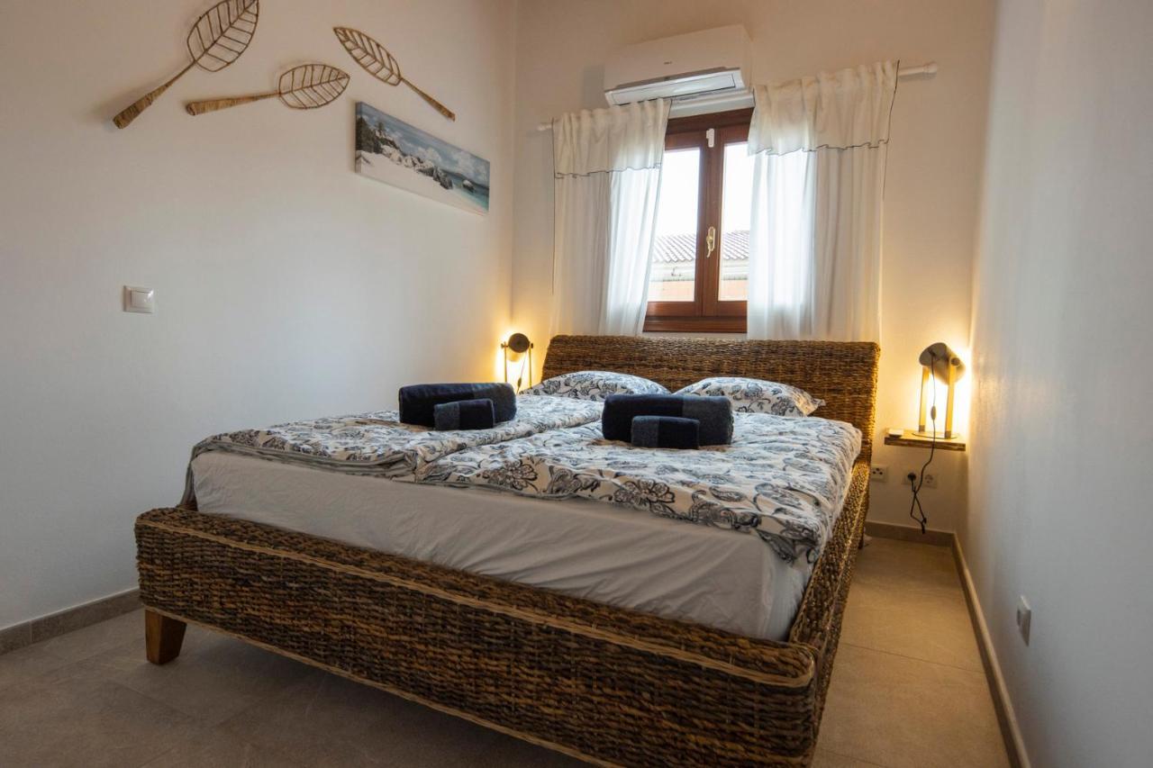 Alcudia Beach House Bagian luar foto